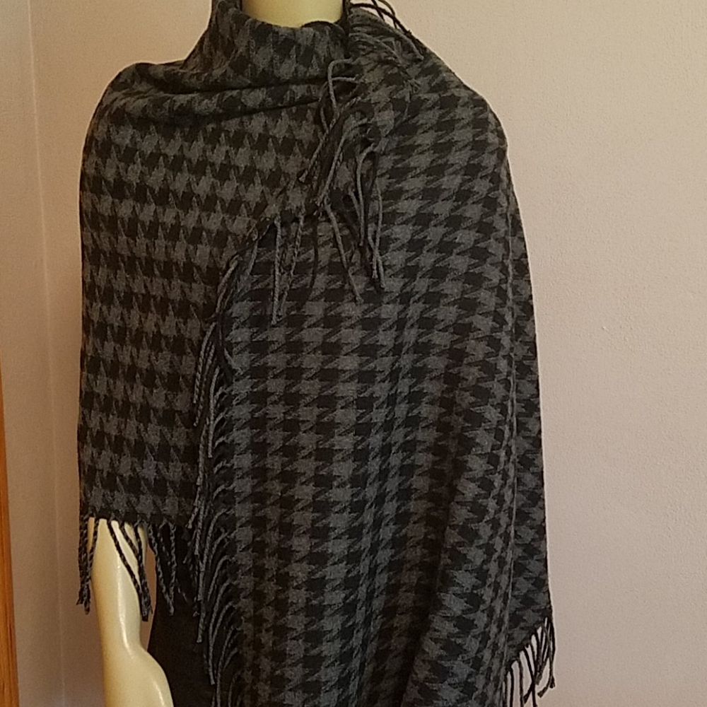 Talbots wrap - Picture 3 of 7